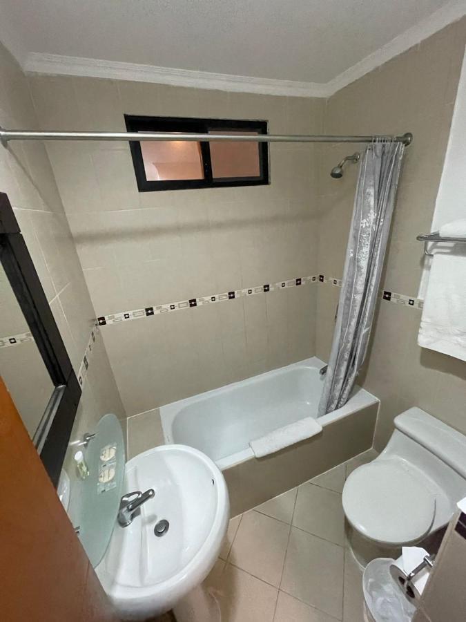 Hotel Plaza Monte Carlo Guayaquil Exterior foto