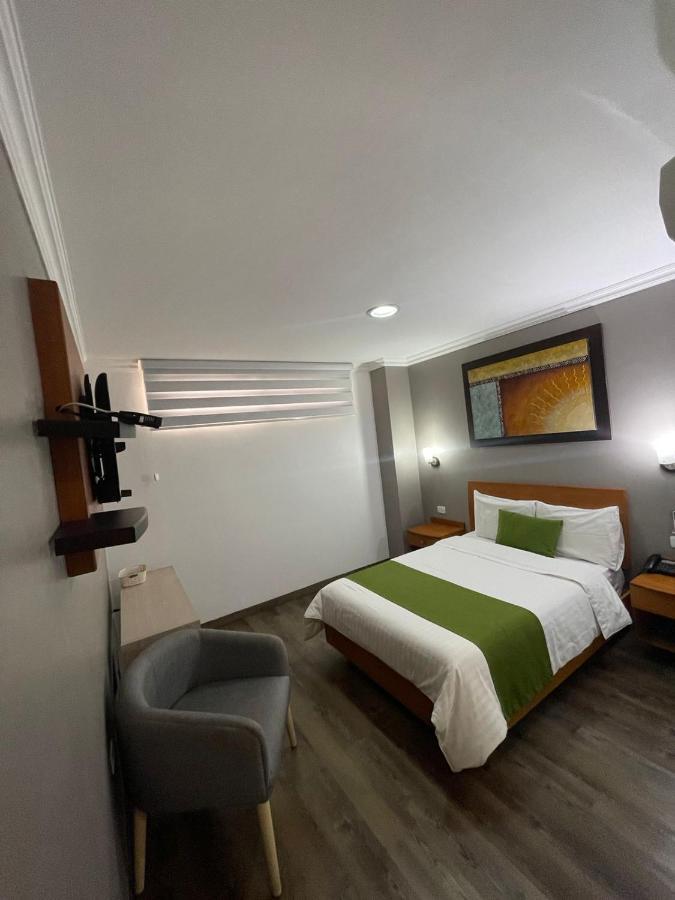 Hotel Plaza Monte Carlo Guayaquil Exterior foto